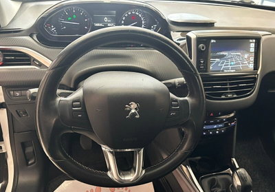 Peugeot 2008 e-HDi 92 CV Stop&Start Allure (19)