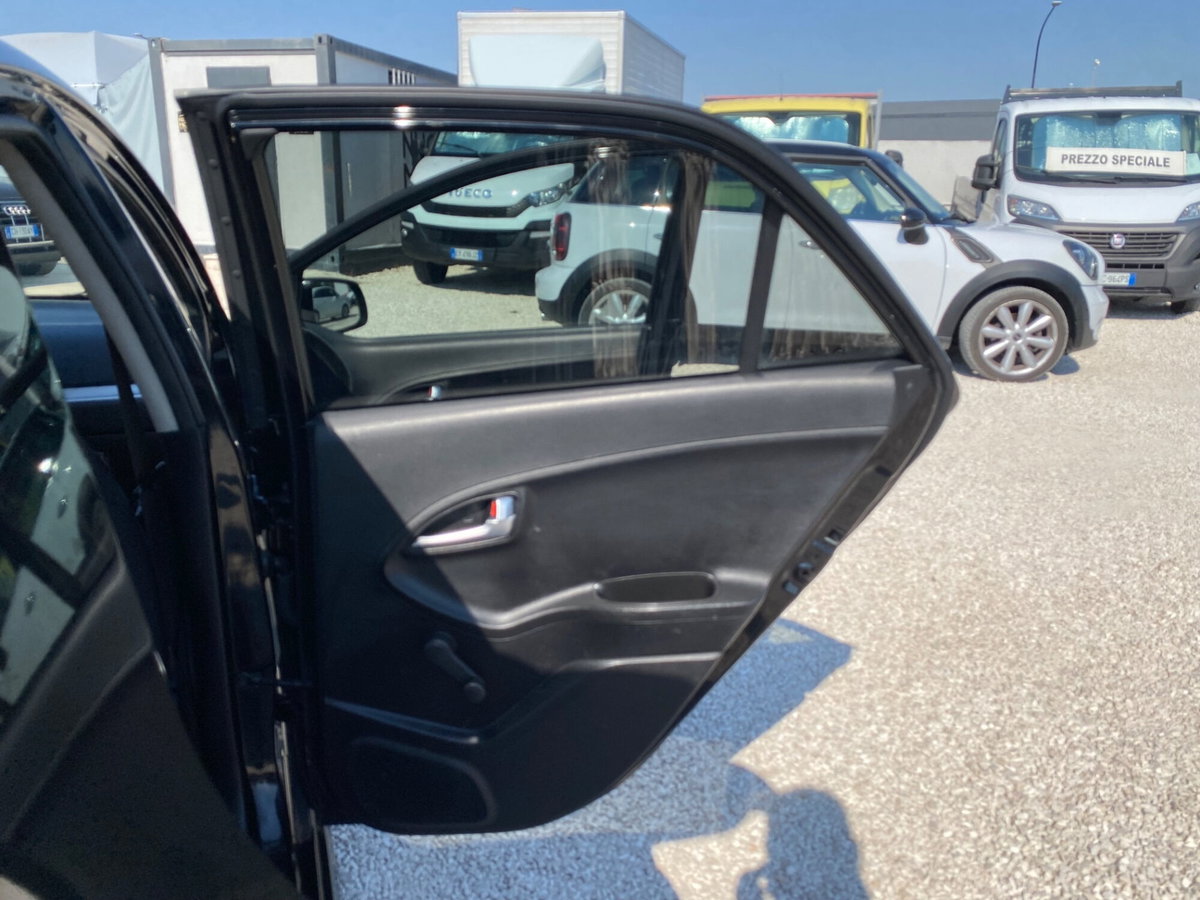 Kia Picanto 1.0 12V 5 porte Glam (15)