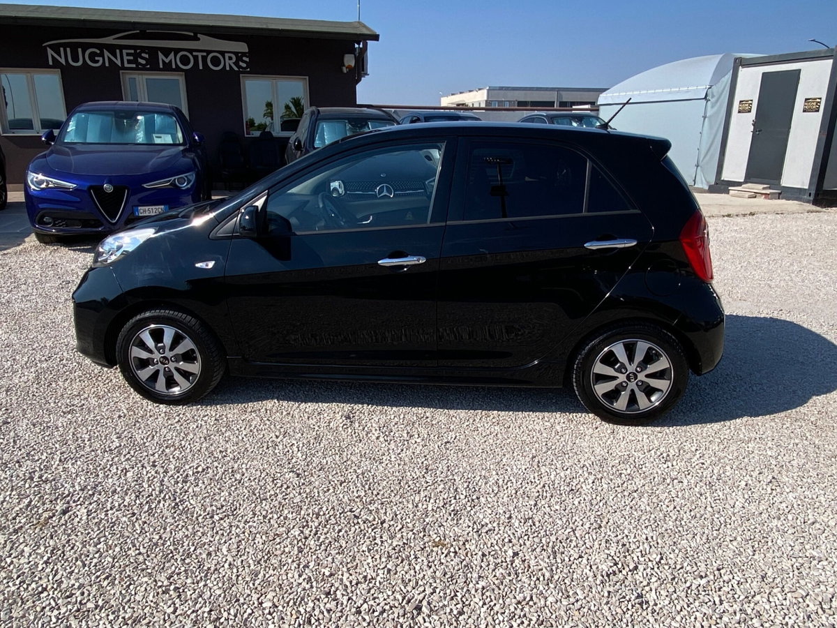 Kia Picanto 1.0 12V 5 porte Glam (2)