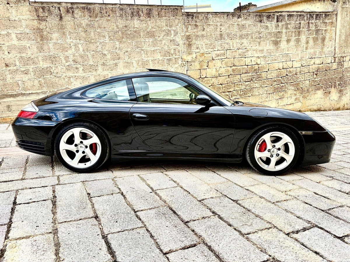Porsche 911 Coupé Carrera 4S cat (4)