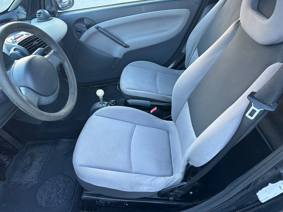 smart Fortwo 800 coupé pure cdi (10)