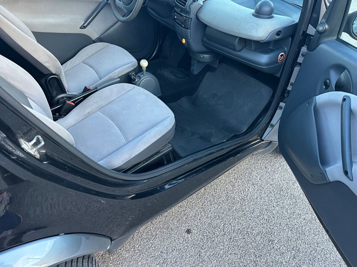 smart Fortwo 800 coupé pure cdi (12)