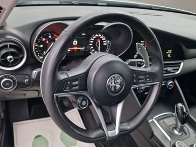 Alfa Romeo Giulia 2.2 Turbodiesel 180 CV AT8 Super (10)