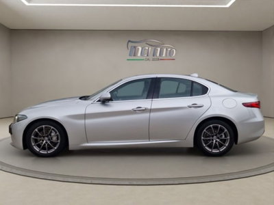 Alfa Romeo Giulia 2.2 Turbodiesel 180 CV AT8 Super (2)