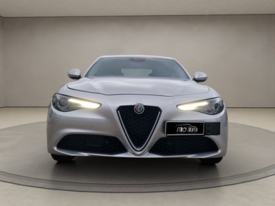 Alfa Romeo Giulia 2.2 Turbodiesel 180 CV AT8 Super (8)