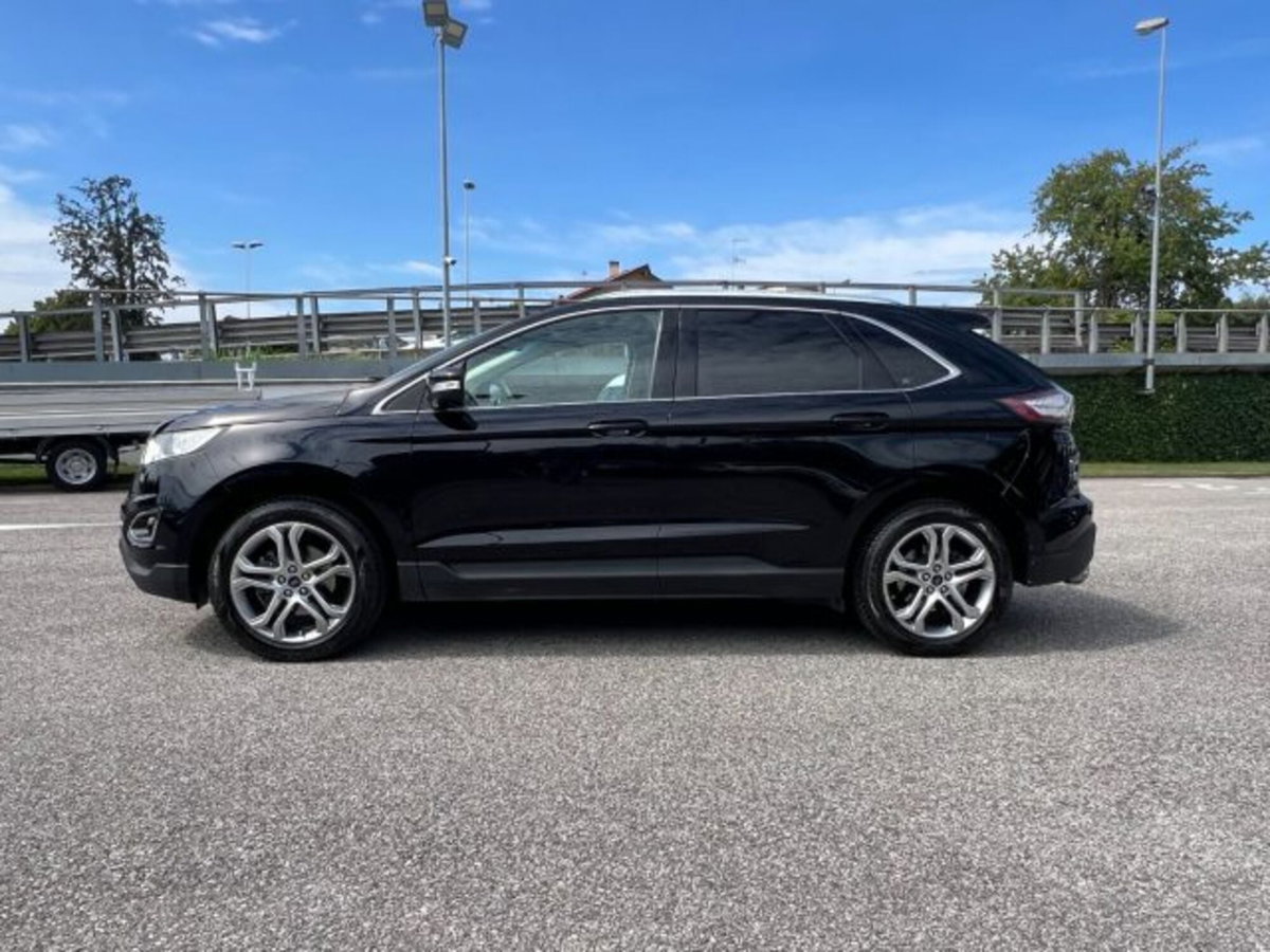Ford Edge 2.0 TDCI 210 CV AWD Start&Stop Powershift Titanium (5)