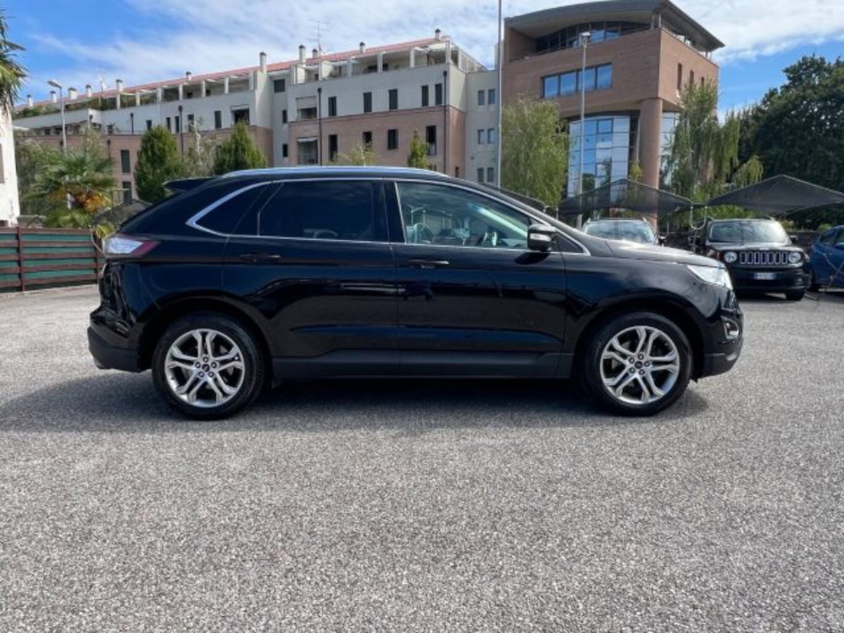 Ford Edge 2.0 TDCI 210 CV AWD Start&Stop Powershift Titanium (7)