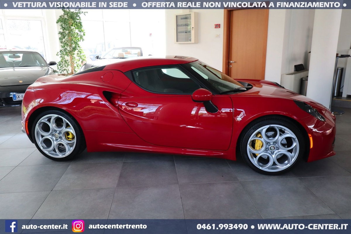 Alfa Romeo 4C Coupé 4C 1750 TBi (3)
