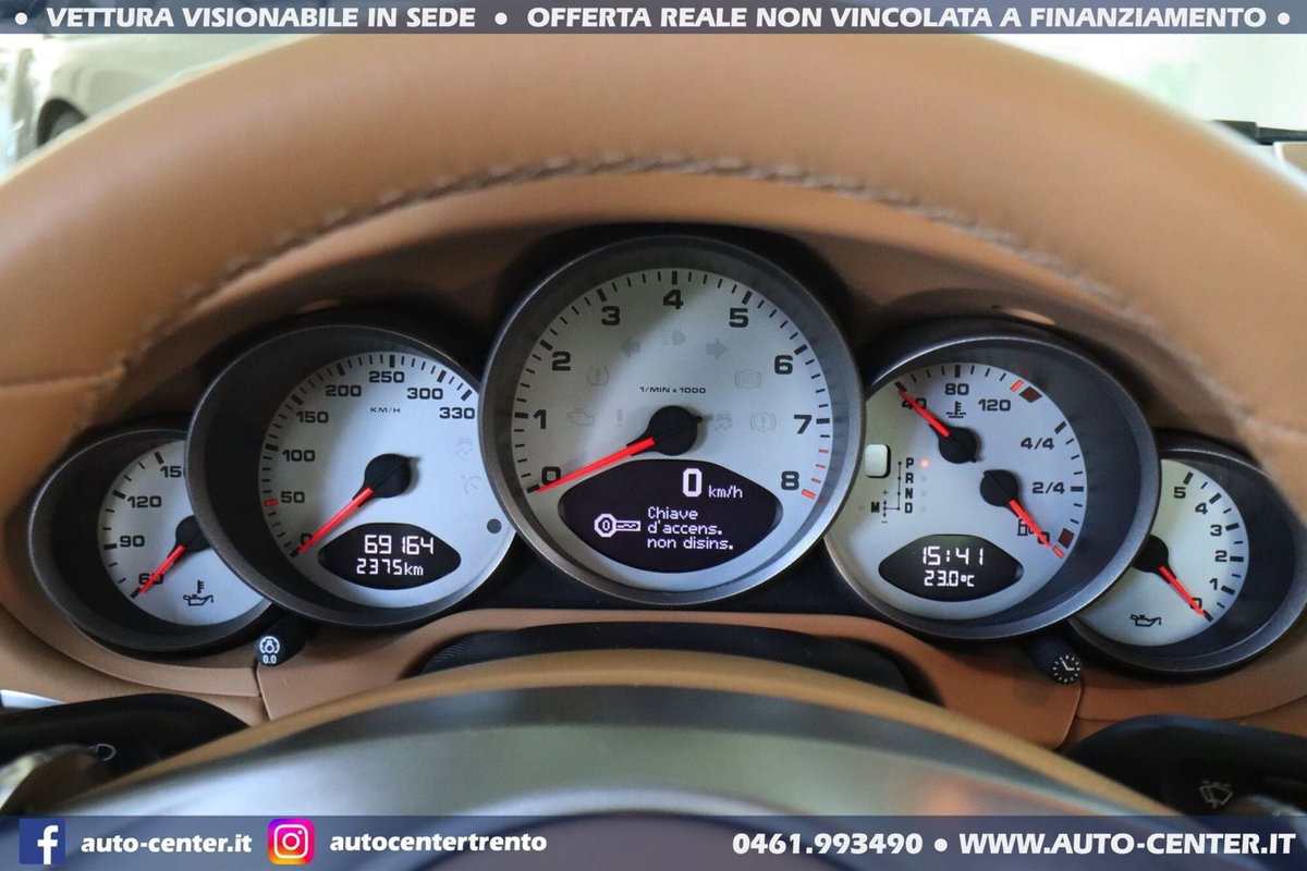Porsche 911 Coupé Carrera 4S (10)