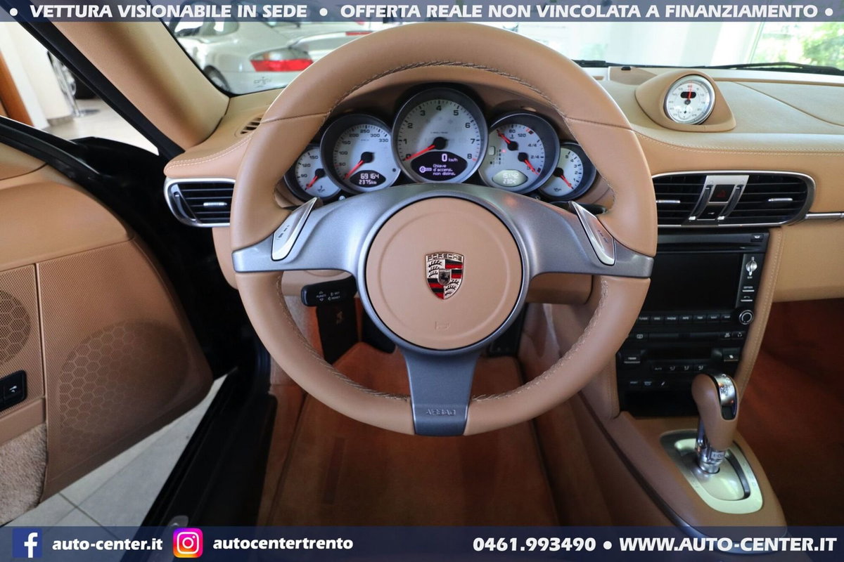 Porsche 911 Coupé Carrera 4S (11)
