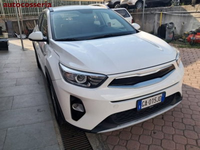 Kia Stonic 1.0 T-GDi GPL DCT Style (3)