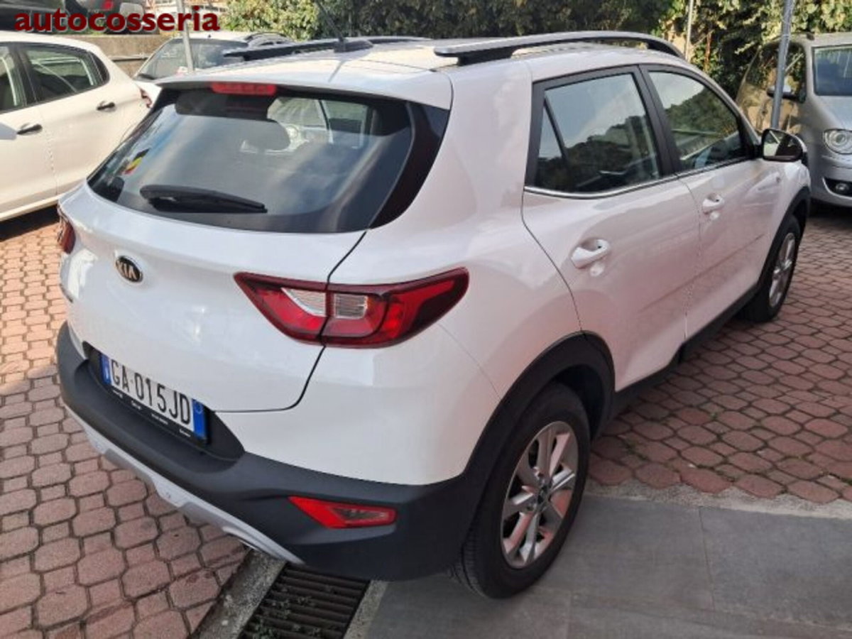 Kia Stonic 1.0 T-GDi GPL DCT Style (4)