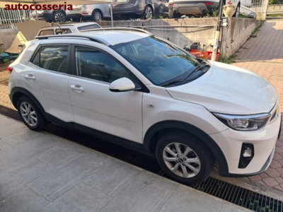 Kia Stonic 1.0 T-GDi GPL DCT Style (5)