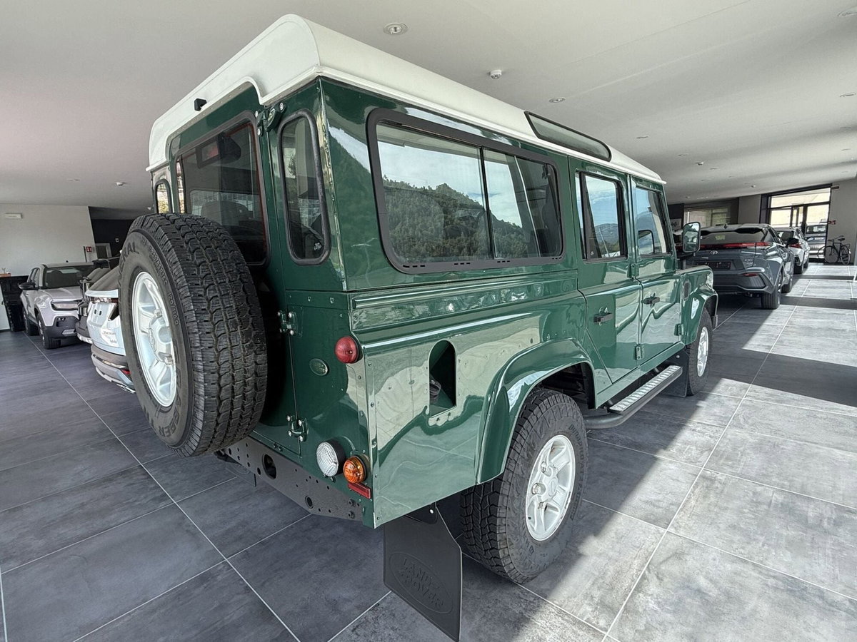 Land Rover Defender 110 2.5 Td5 cat CrewCab SE (4)