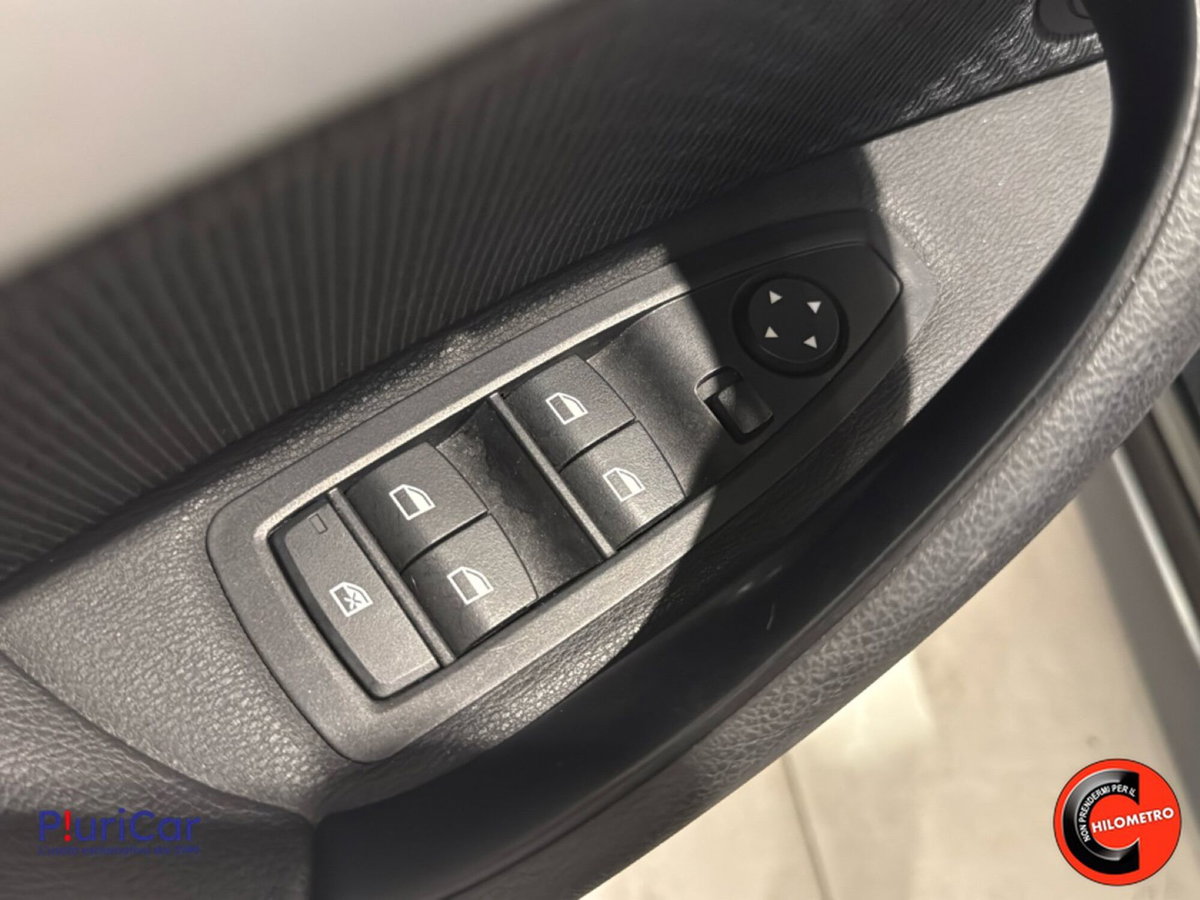 BMW X1 sDrive16d (19)