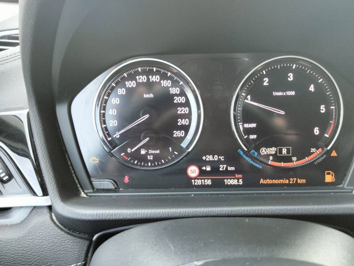 BMW X1 sDrive18d xLine Plus (11)