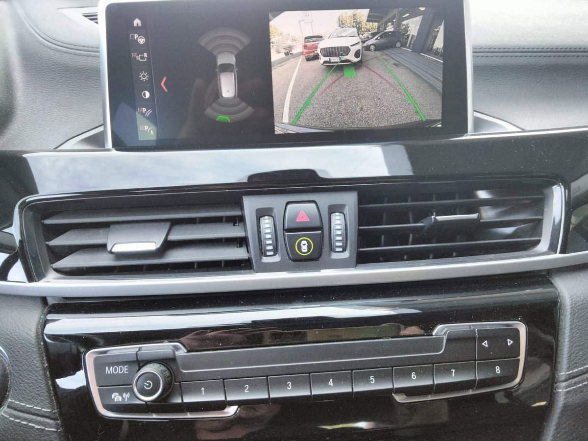 BMW X1 sDrive18d xLine Plus (12)