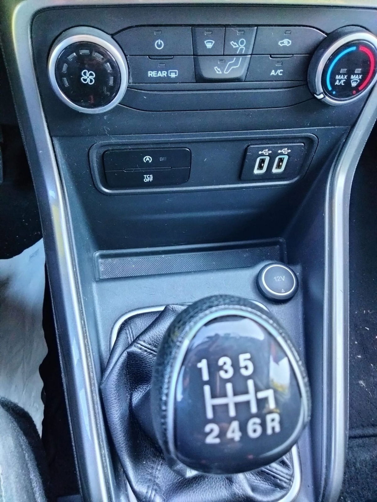 Ford EcoSport 1.0 EcoBoost 100 CV Titanium (10)