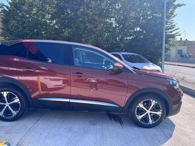 Peugeot 3008 BlueHDi 130 S&S EAT8 GT Line (18)