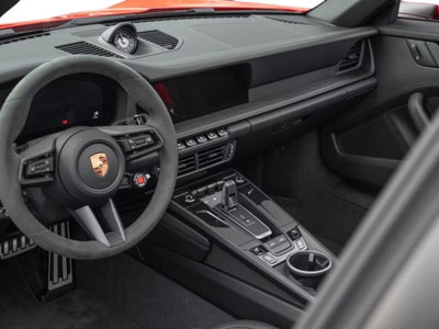 Porsche 911 Cabrio Targa 3.0 4 GTS (15)