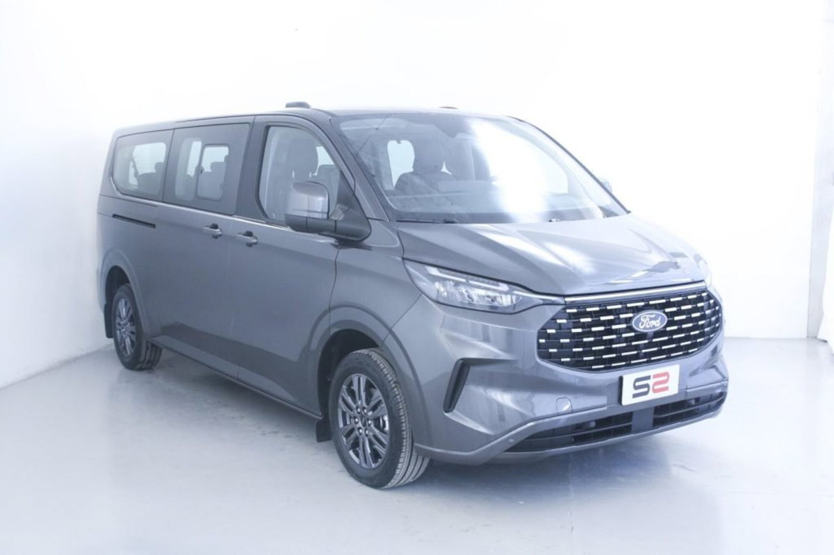 Ford Tourneo Custom 320 2.0 ecoblue 170cv Titanium X L2H1 A8 (3)