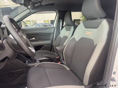 Dacia Duster 1.2 mild hybrid Extreme 4x4 130cv (8)