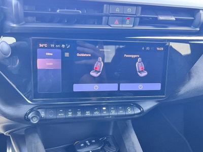 Alfa Romeo Junior 1.2 ibrida Q4 Intensa 145cv edct6 (18)