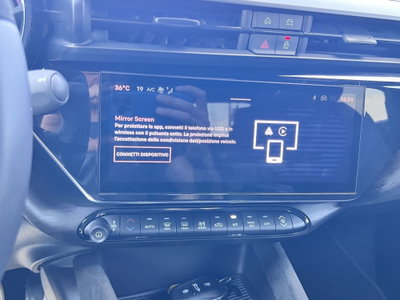Alfa Romeo Junior 1.2 ibrida Q4 Intensa 145cv edct6 (19)