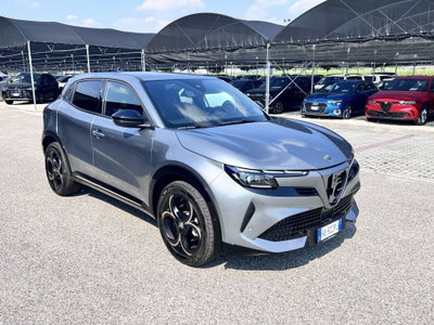 Alfa Romeo Junior 1.2 ibrida Q4 Intensa 145cv edct6 (2)