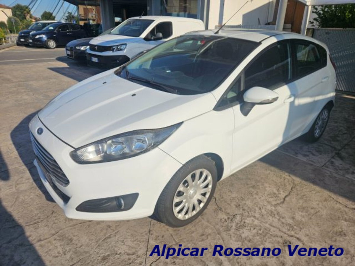 Ford Fiesta 1.5 TDCi 75CV 5 porte (10)