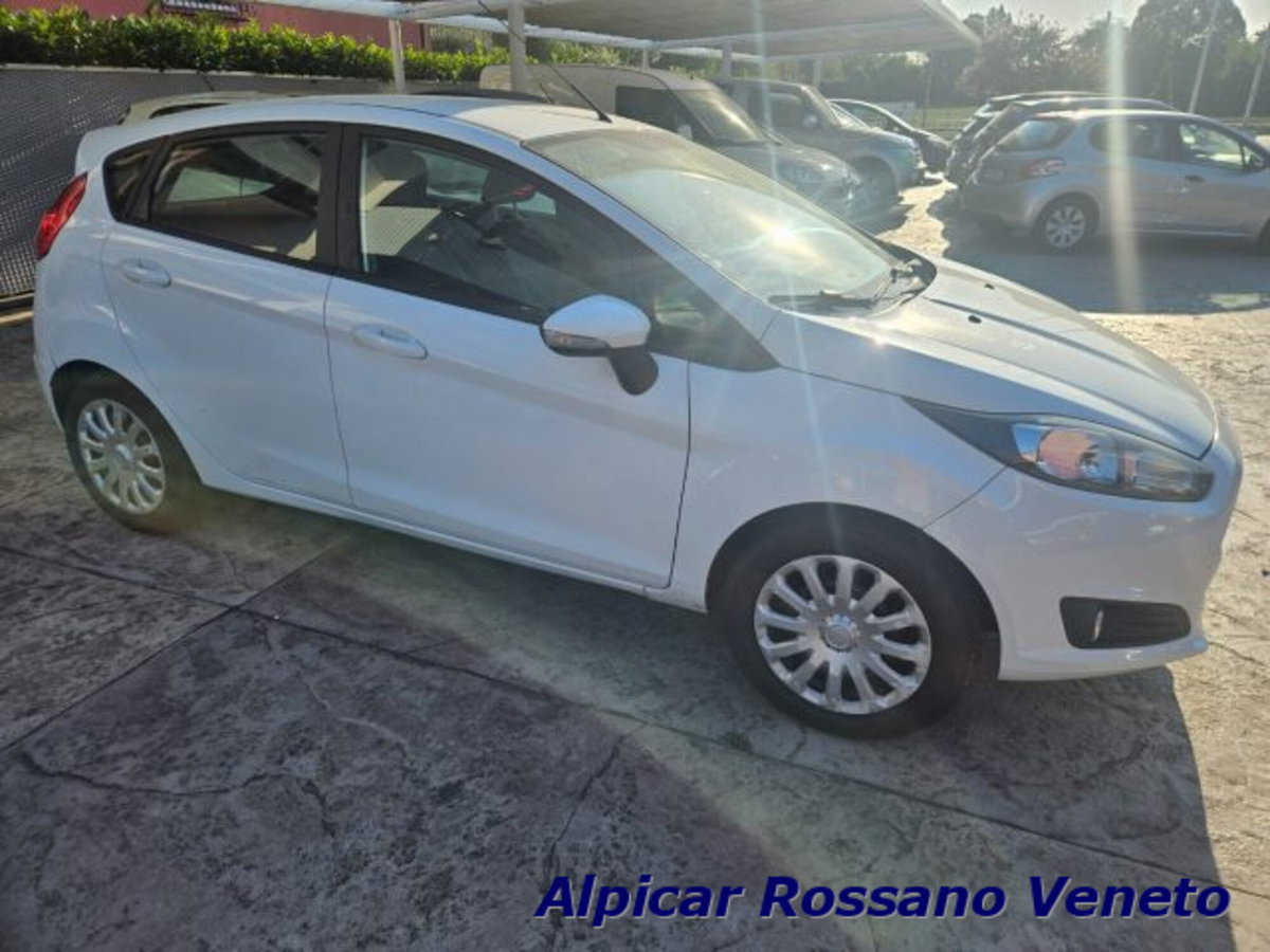Ford Fiesta 1.5 TDCi 75CV 5 porte (6)