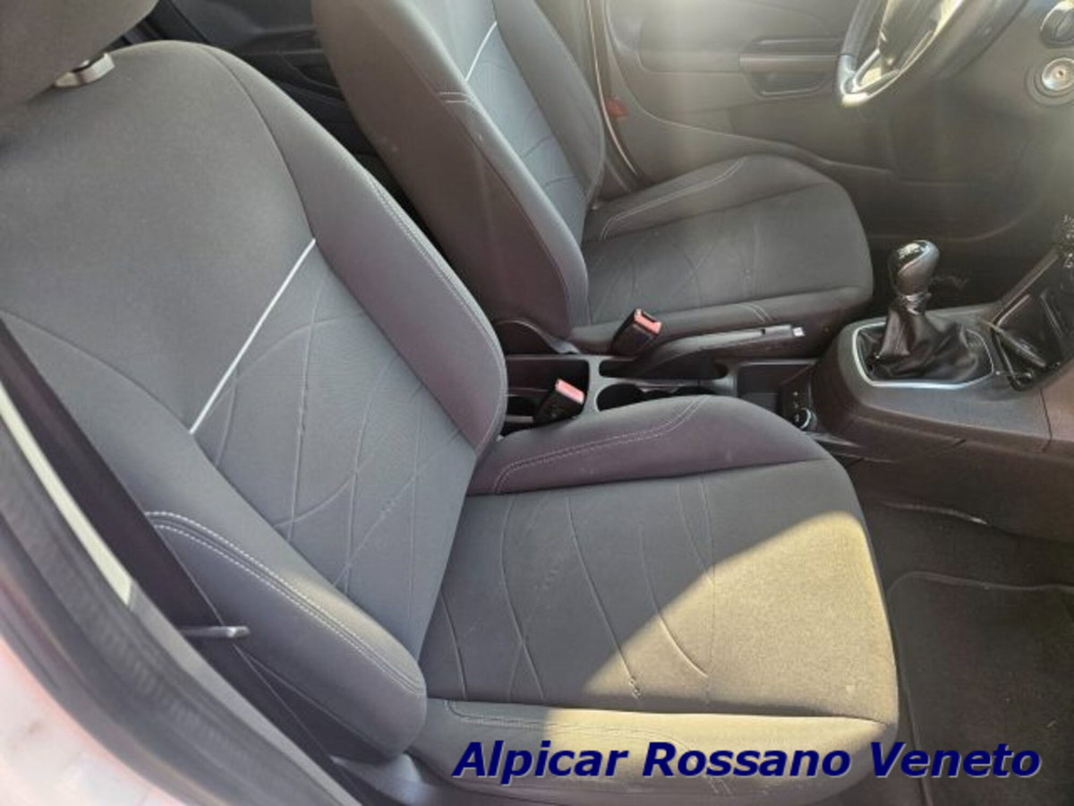 Ford Fiesta 1.5 TDCi 75CV 5 porte (8)