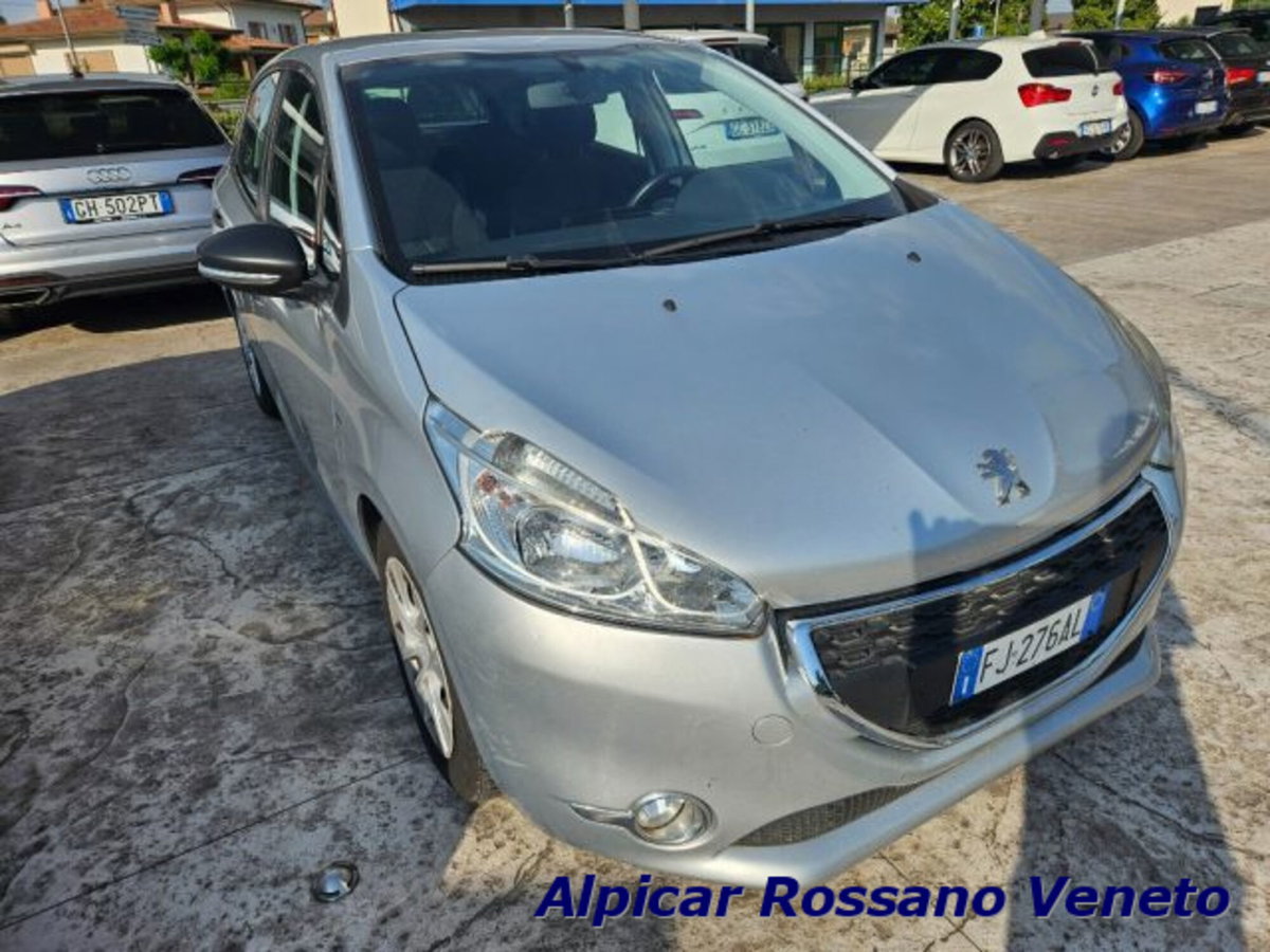 Peugeot 208 HDi 68 CV 5 porte Allure (5)