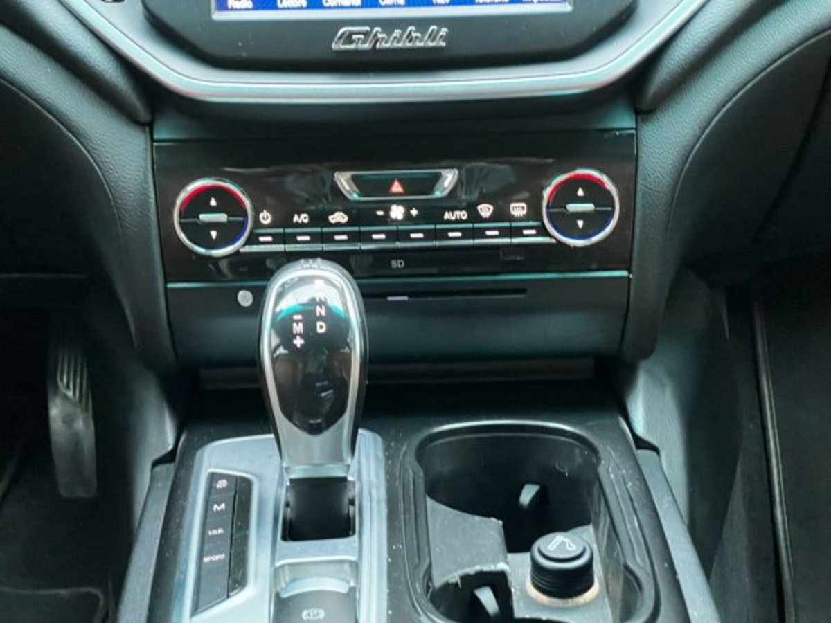 Maserati Ghibli Ghibli V6 (11)