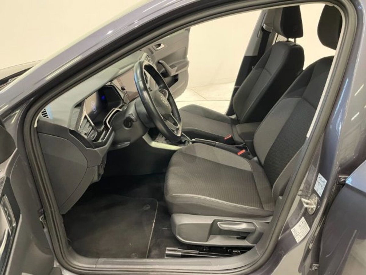 Volkswagen Taigo 1.0 tsi Life 95cv (6)