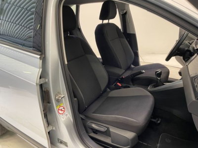 Volkswagen Taigo 1.0 tsi Life 95cv (8)