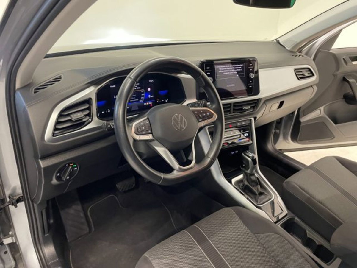 Volkswagen T-Roc 1.5 tsi Life dsg (15)