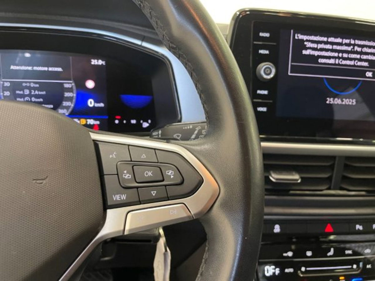 Volkswagen T-Roc 1.5 tsi Life dsg (18)