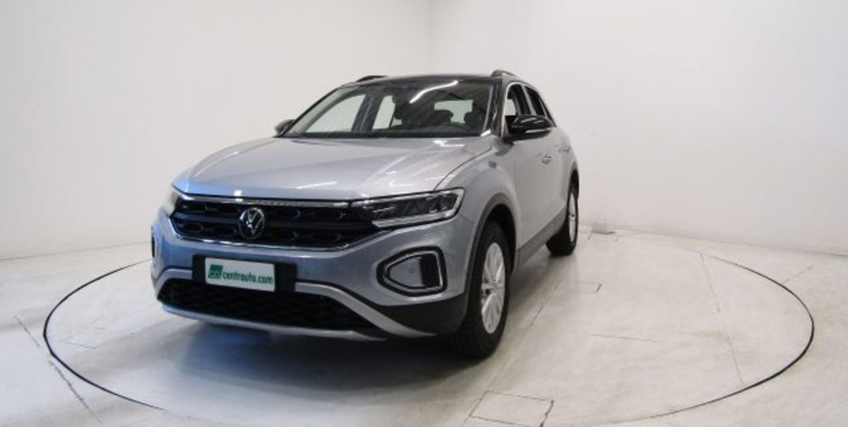 Volkswagen T-Roc 1.5 tsi Life dsg (3)