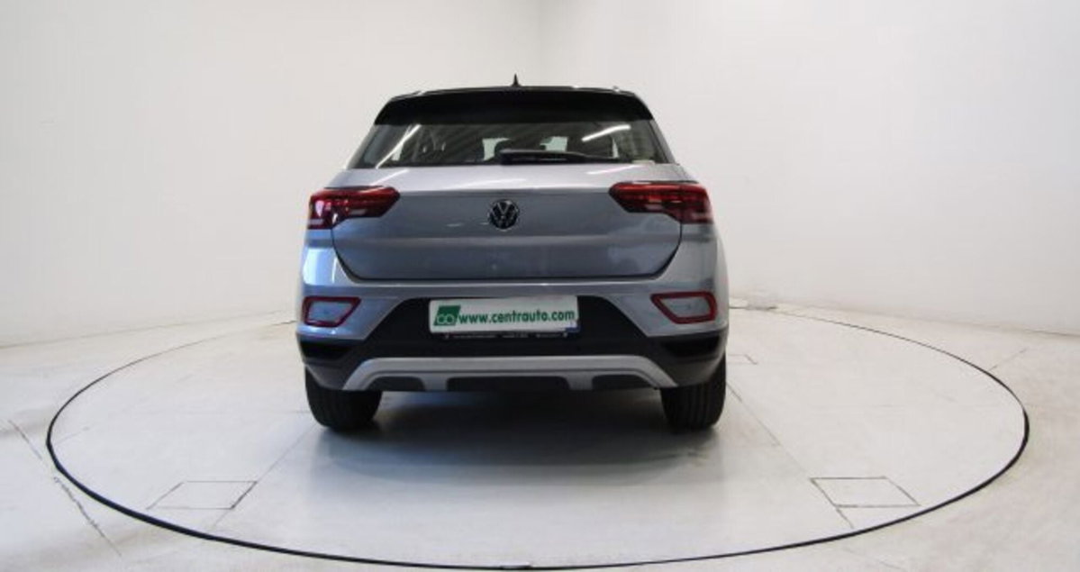 Volkswagen T-Roc 1.5 tsi Life dsg (4)