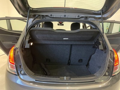 Lancia Ypsilon 1.0 FireFly 5 porte S&S Hybrid Silver Plus (12)