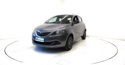 Lancia Ypsilon 1.0 FireFly 5 porte S&S Hybrid Silver Plus (3)