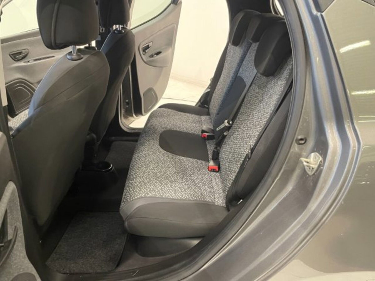Lancia Ypsilon 1.0 FireFly 5 porte S&S Hybrid Silver Plus (7)