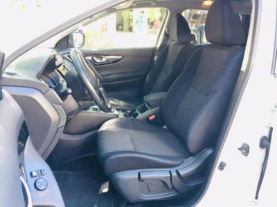 Nissan Qashqai 1.6 dCi 2WD N-Connecta (10)