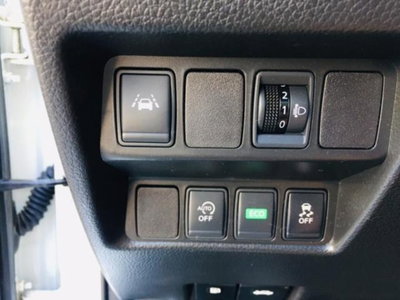 Nissan Qashqai 1.6 dCi 2WD N-Connecta (18)
