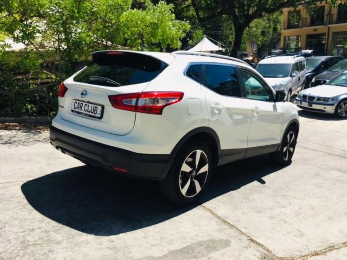 Nissan Qashqai 1.6 dCi 2WD N-Connecta (5)