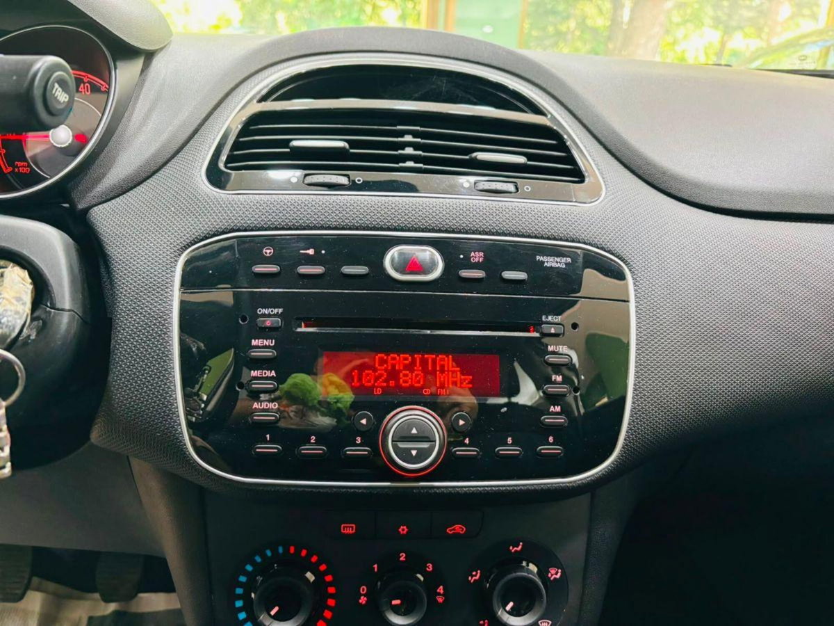 Fiat Punto 1.2 8V 5 porte Street (17)