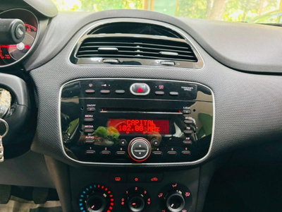 Fiat Punto 1.2 8V 5 porte Street (17)