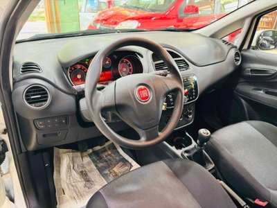 Fiat Punto 1.2 8V 5 porte Street (9)