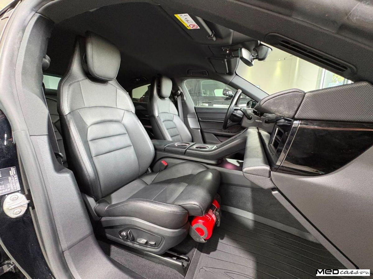 Porsche Taycan Taycan (10)
